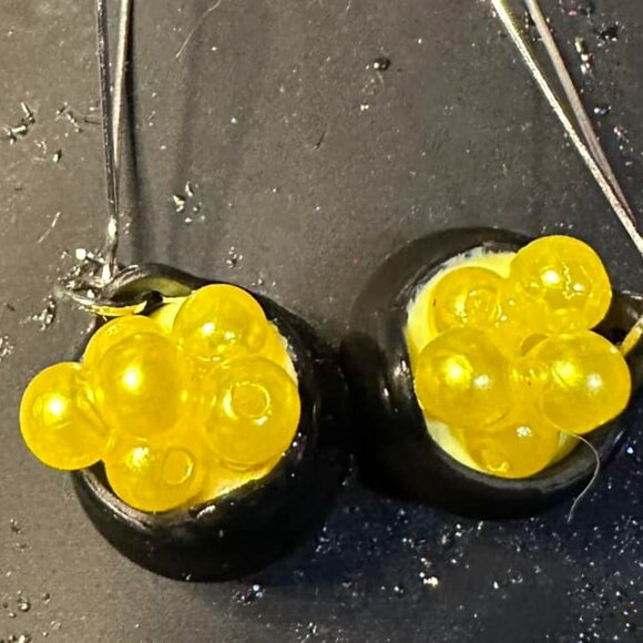 Bubble caldron earrings (With Gage friendly hooks) - Picture 6 of 6